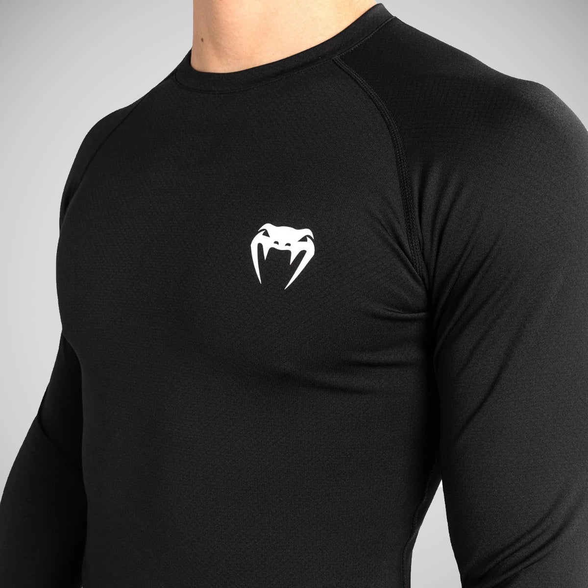 Venum Contender с длинным рукавом Rash Guard Black/White
