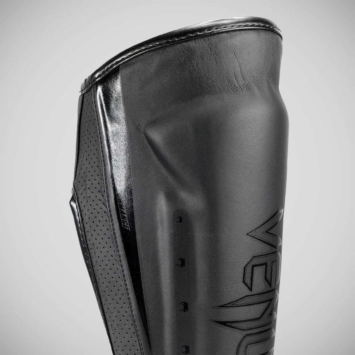 Venum Elite Evo Shin Guards Black/Black