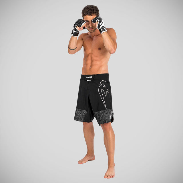 Venum Light 4.0 Fight Shorts Black/White