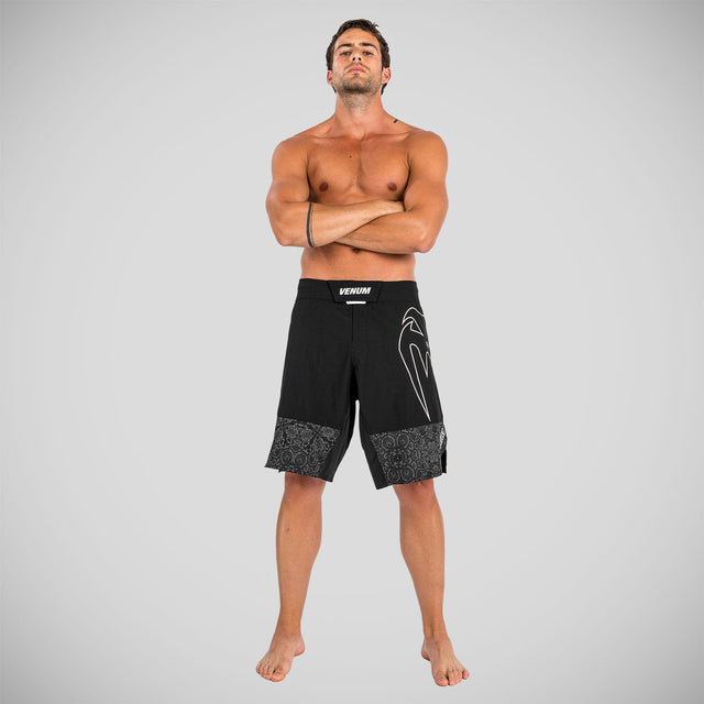 Venum Light 4.0 Fight Shorts Black/White