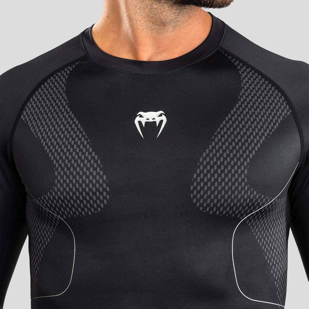 Venum Nexus Long Sleeve Rash Guard Schwarz/Silber