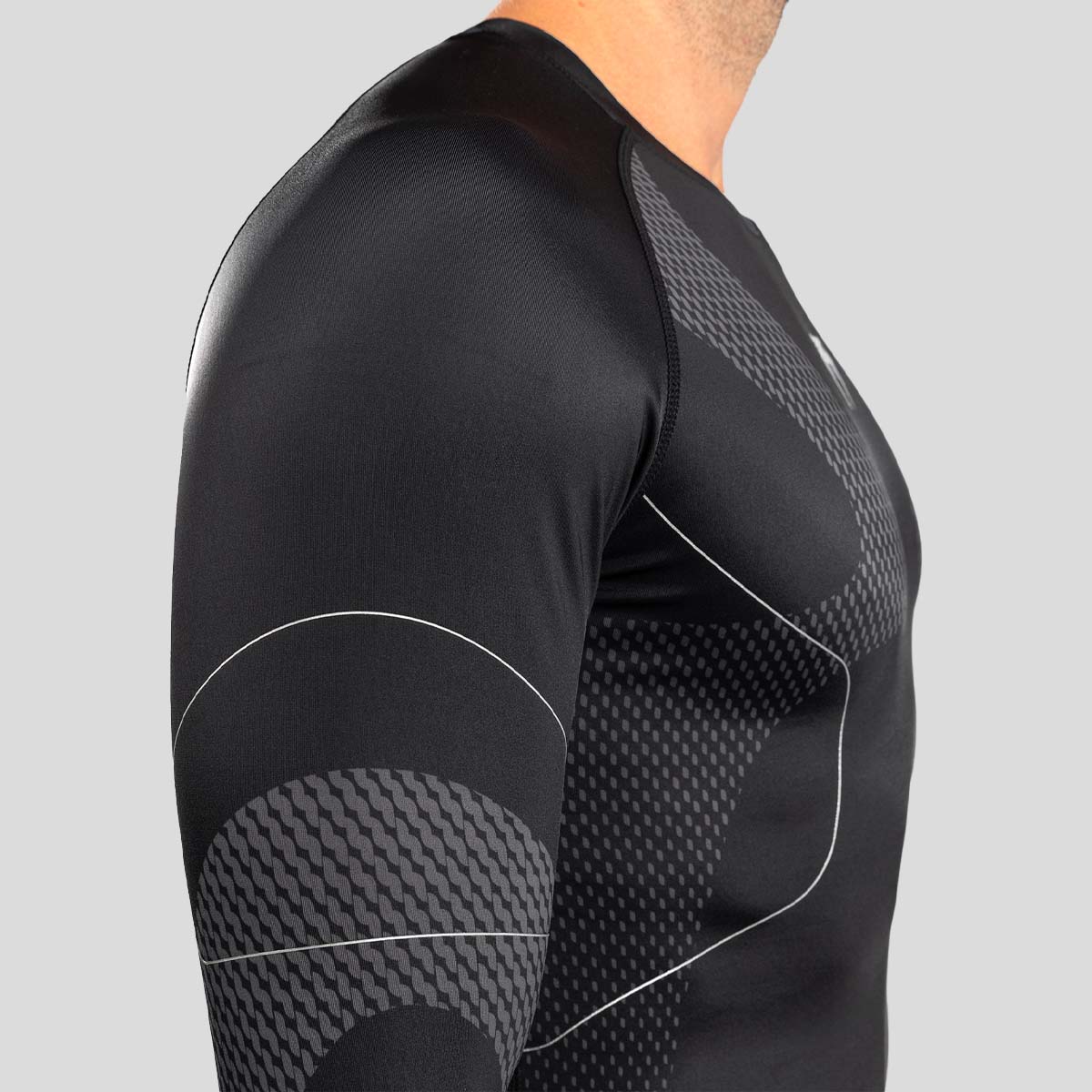 Venum Nexus Long Sleeve Rash Guard Schwarz/Silber
