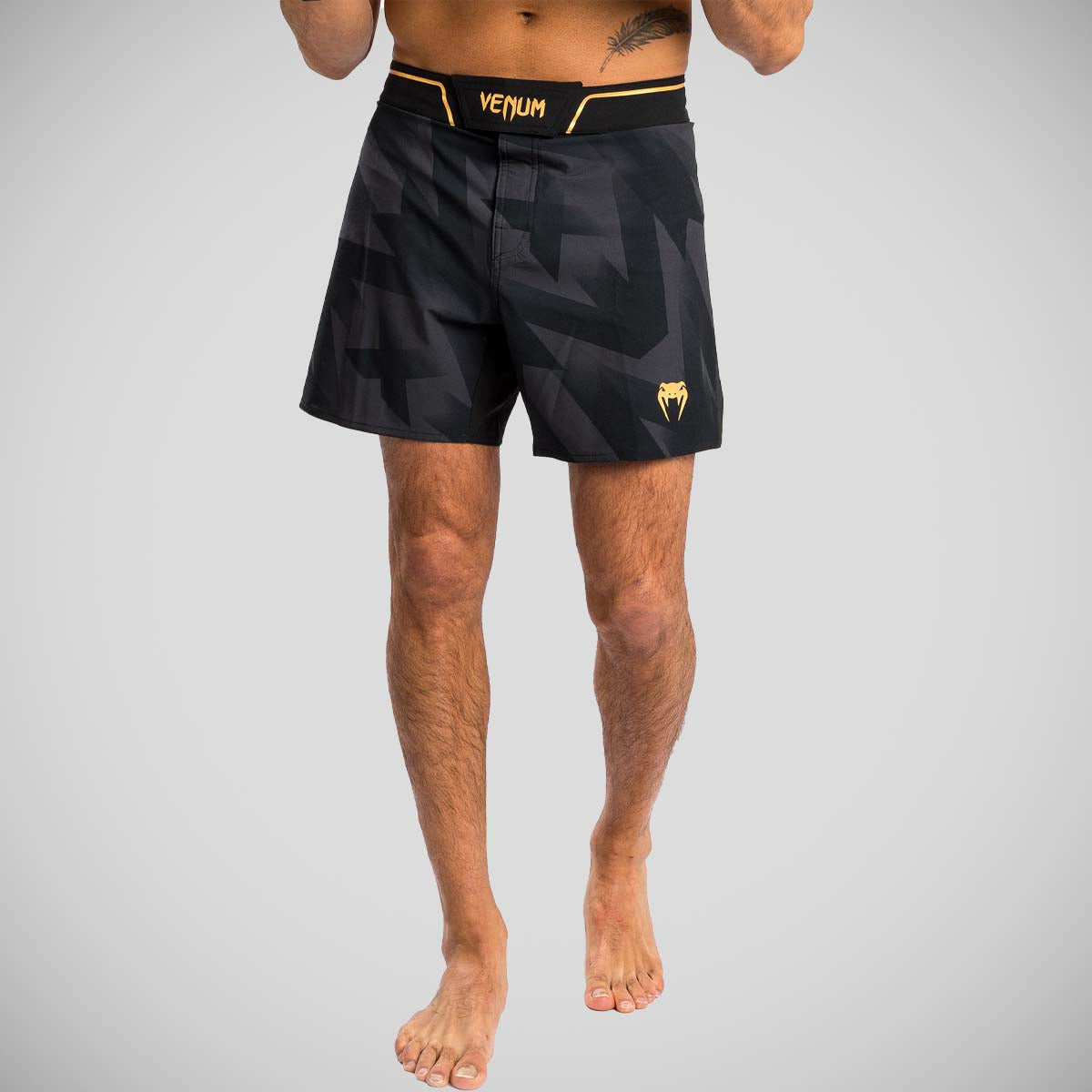 Venum Razor Fight Shorts Black/Gold