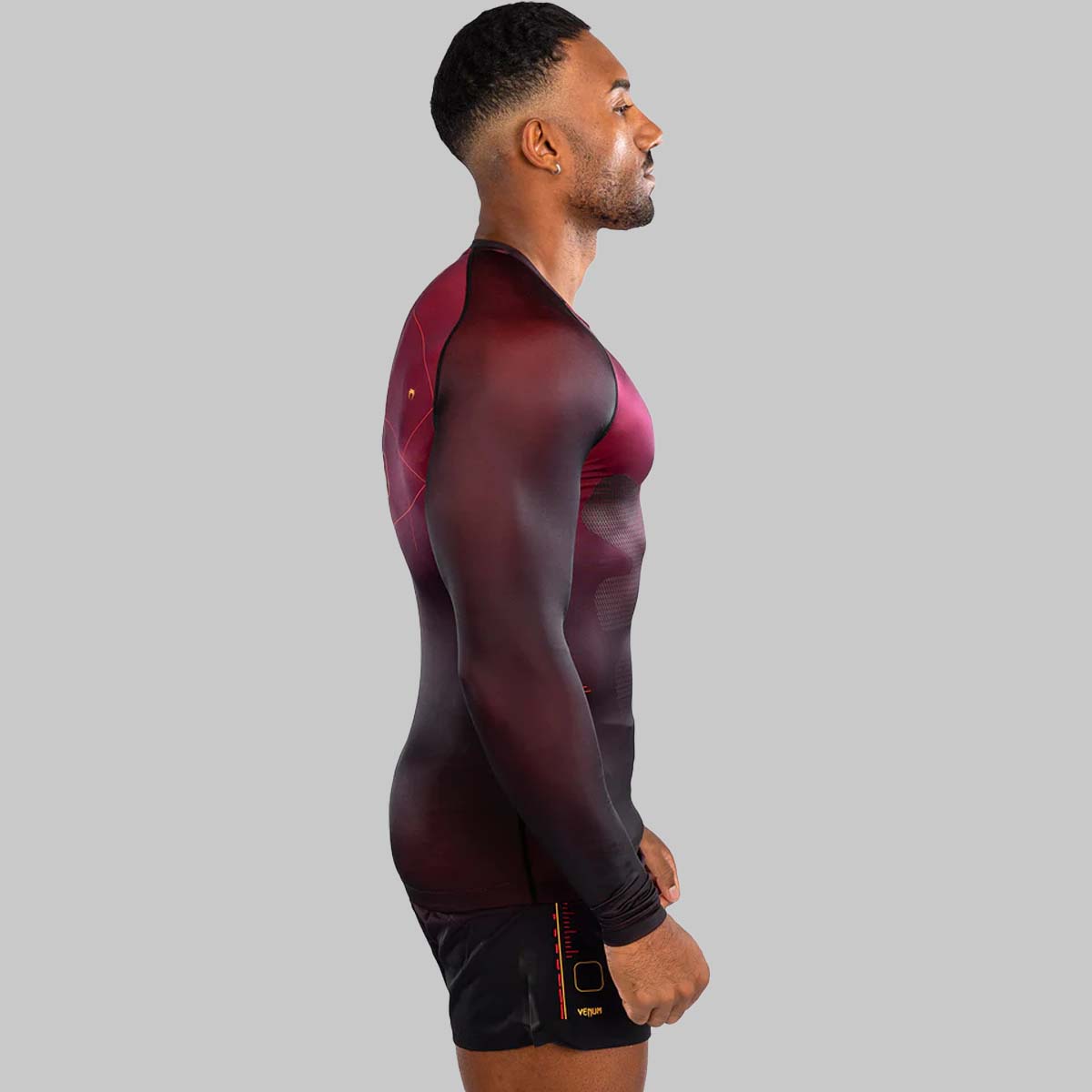 Venum Taktischer XT Langarm -Hautausschlagschutz Schwarz/Burgund/Gold