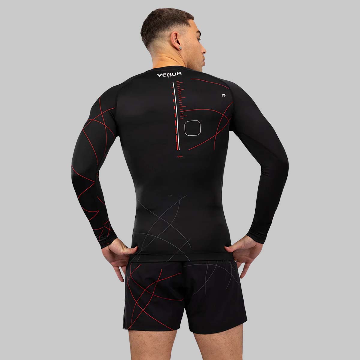 Venum Taktischer XT Langarm -Hautausschlagschutz schwarz/rot