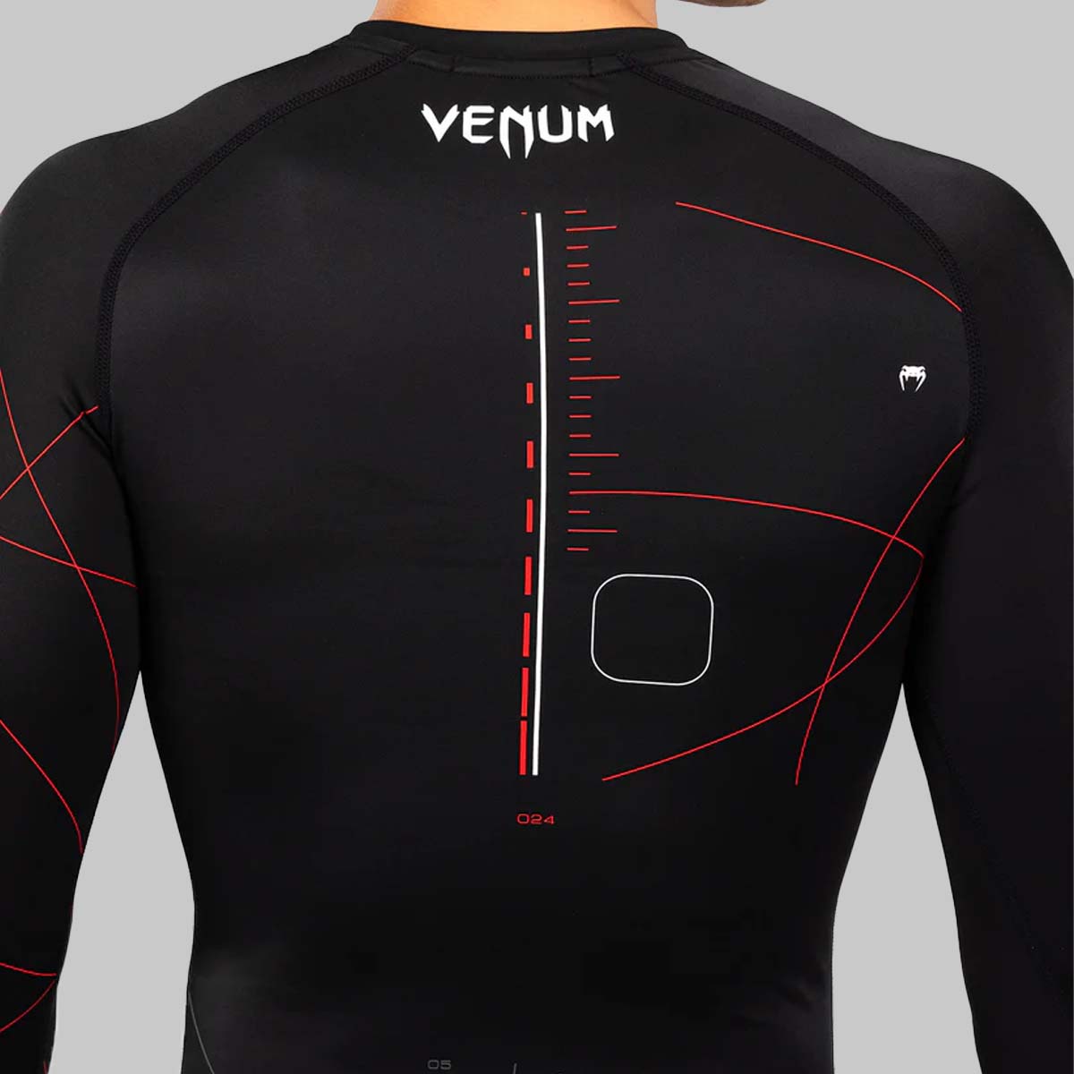 Venum Taktischer XT Langarm -Hautausschlagschutz schwarz/rot