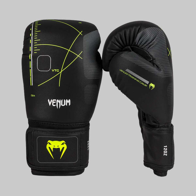 Venum Training Camp 4.0 Boxing Gloves Black/Neo Green