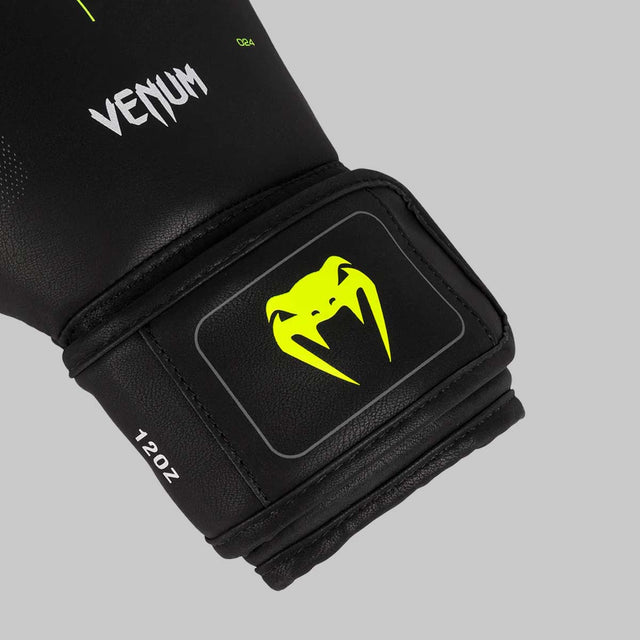 Venum Training Camp 4.0 Boxing Gloves Black/Neo Green