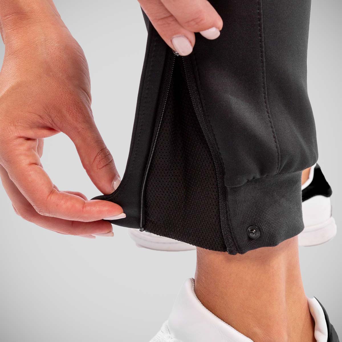 Venum UFC Authentic Fight Night Dames Walkout Joggers Black/Gold