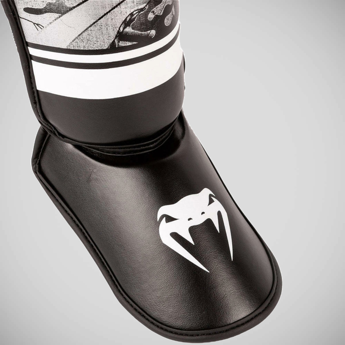 Venum ykz21 Kids Shin Guards Black/White