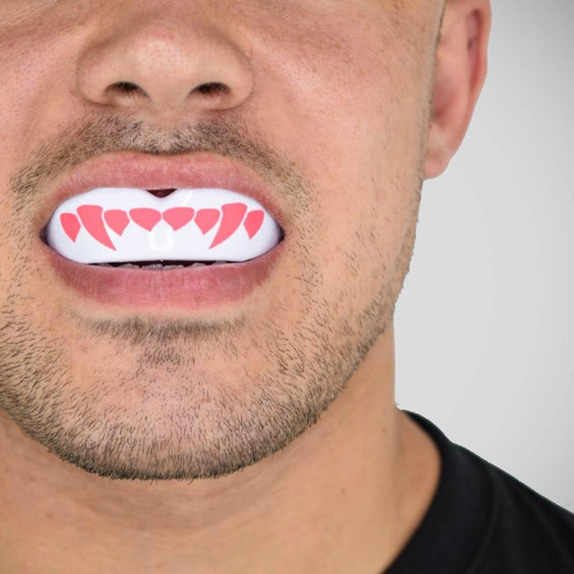 SafeJawz Extro Pink Fangs Mouth Guard White/Pink