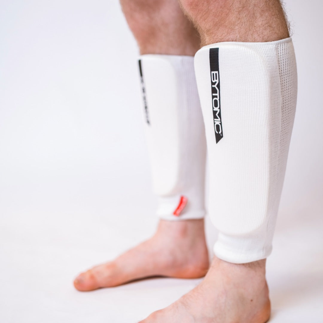 Bytomic Red Label Elasticated Shin Guards White/Black