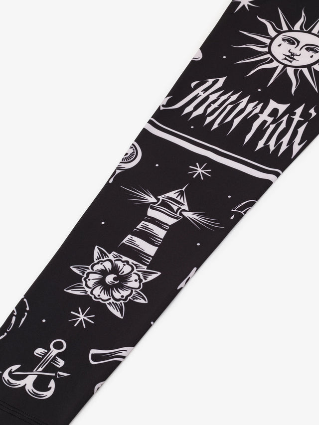 Manto Amor Fati Long Sleeve Rash Guard Black, view 3 of 10