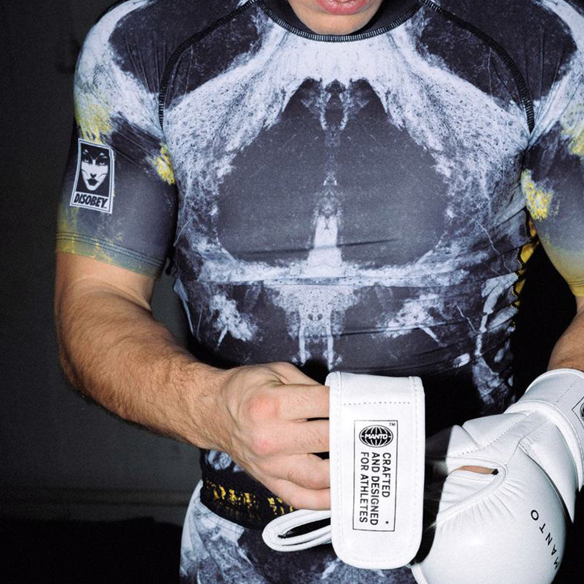 Manto ongehoorzaam aan de uitslag van korte mouwen Black Black