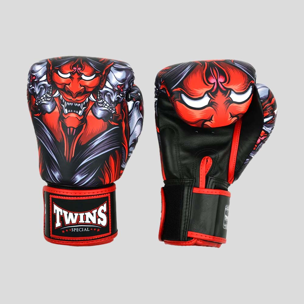 FBGVL4-58 Twins Kabuki Boxing Gloves Black/Red