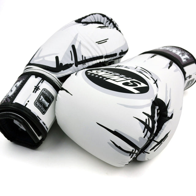 Twins Special FBGVL4 Fancy Boxing Gloves Comic