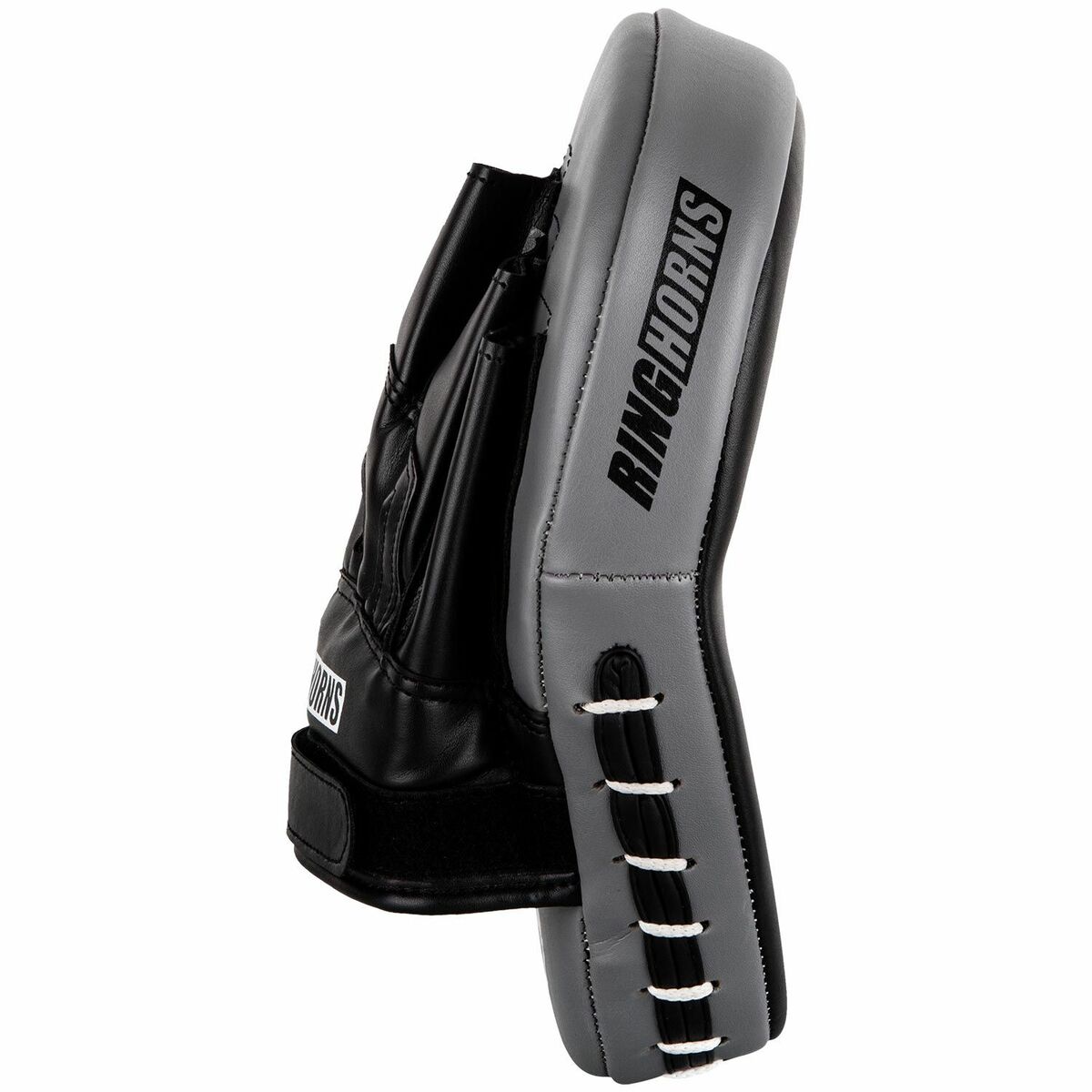 Schwarz-Weiß-Ringhorns Ladegerät Fokus