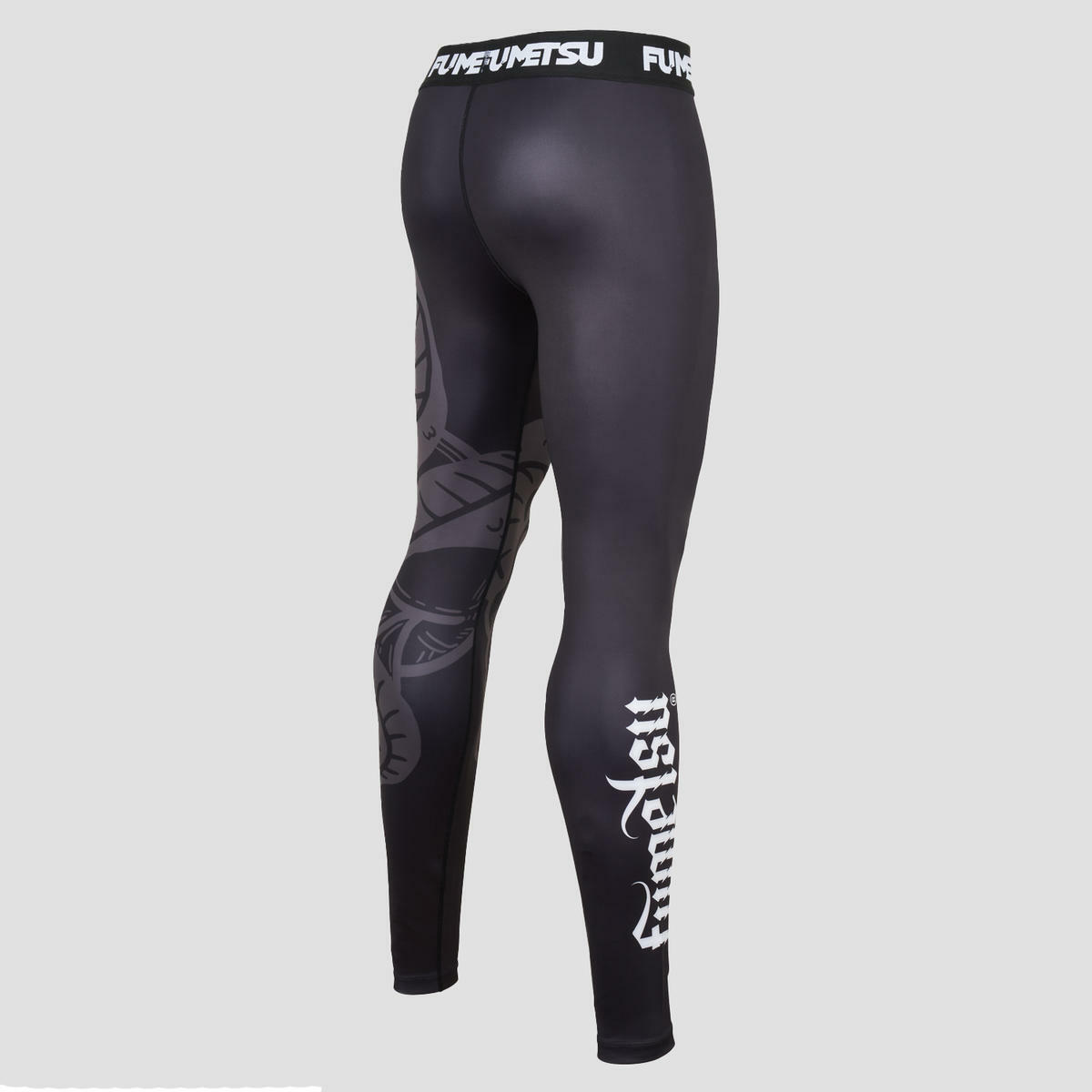 fumetsu 뱀 눈은 검은 색