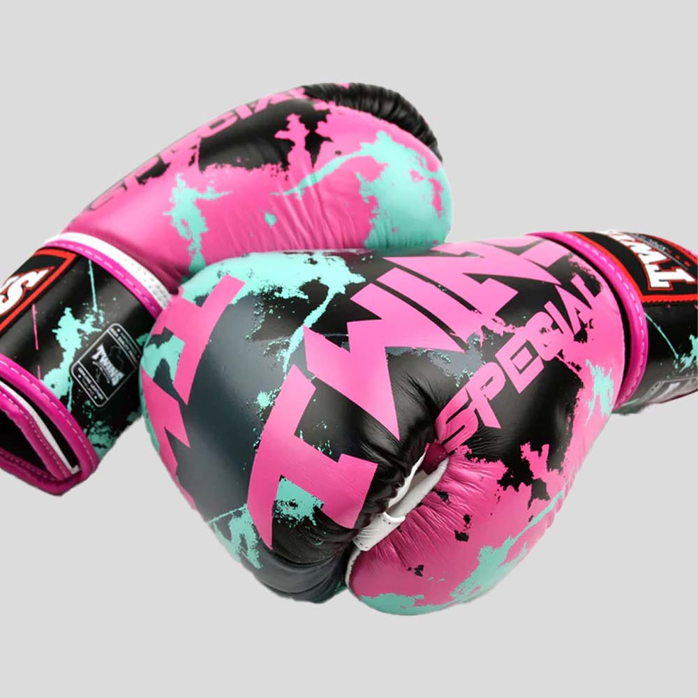 Twins FBGVL4-61 Candy Boxing Gloves White/Pink
