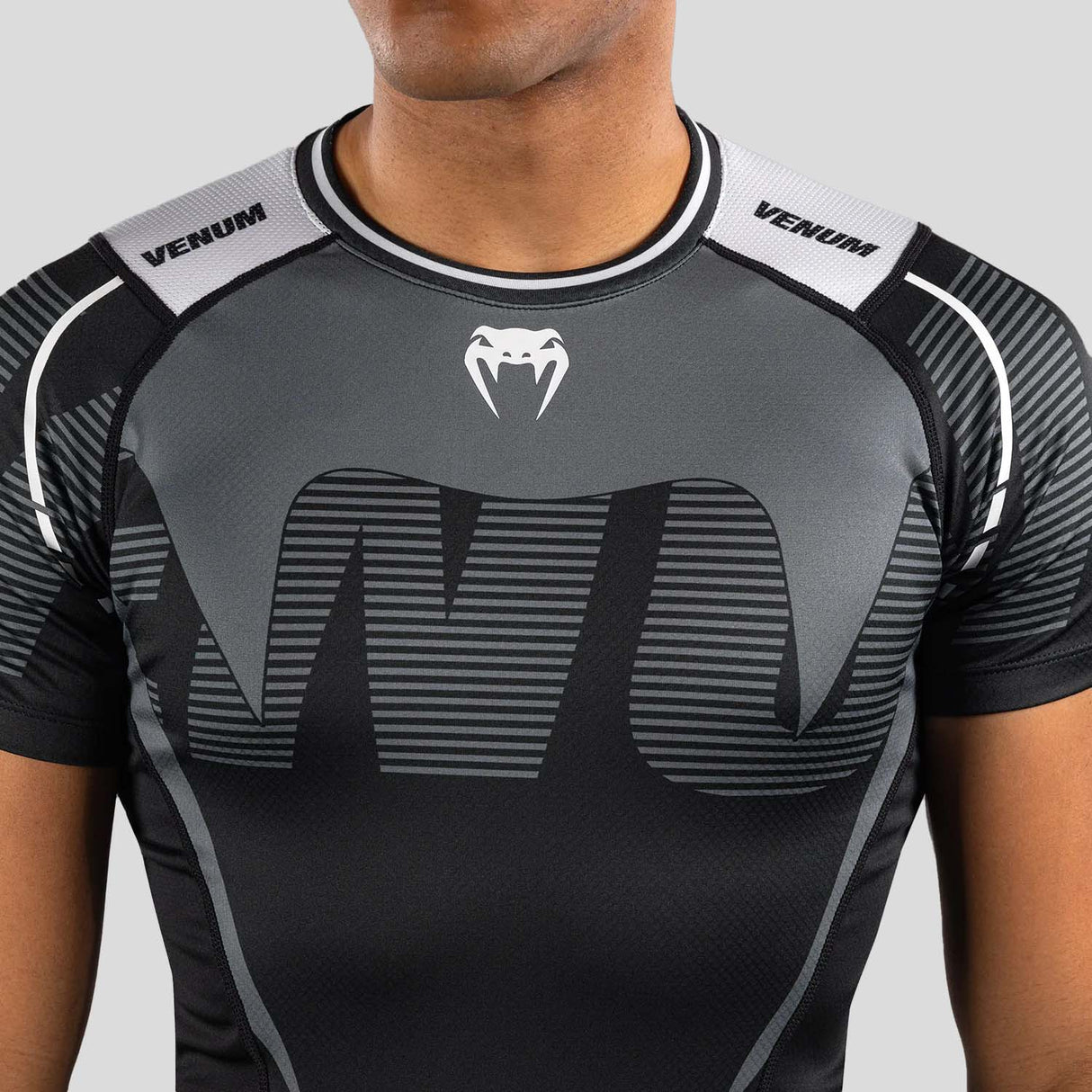 Venum Adrenaline Short Sleeve Rash Guard Black/Silver Grey