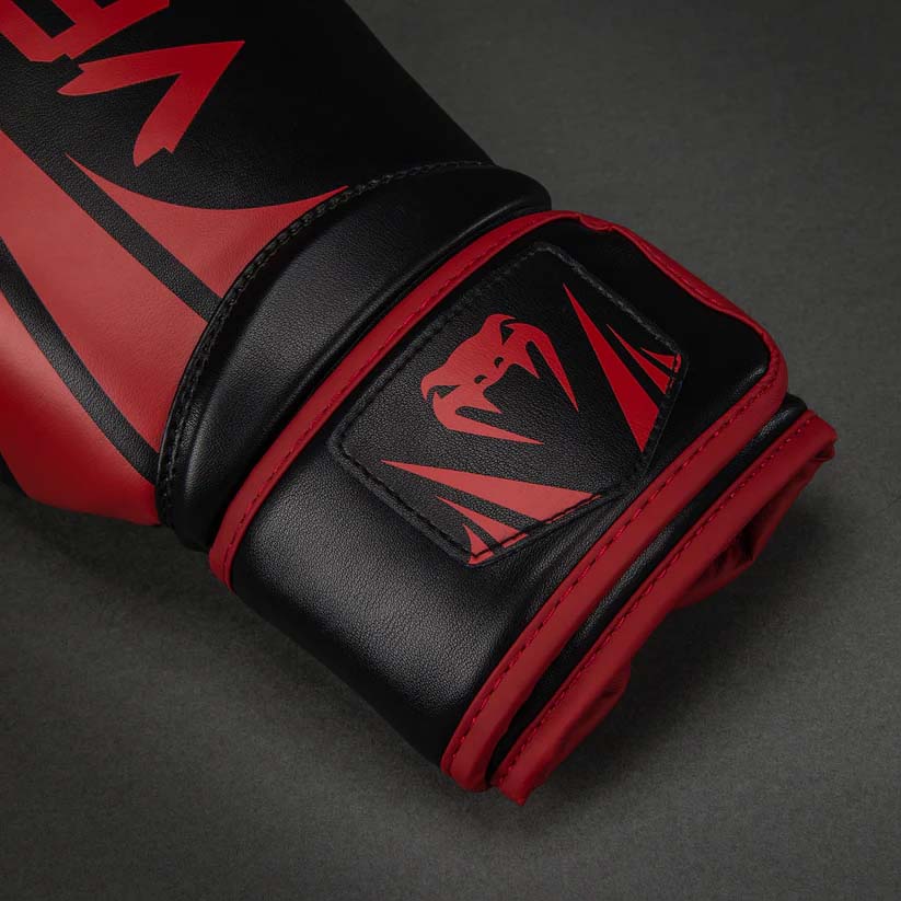 Venum Challenger 2.5 Boxing Gloves Black/Red
