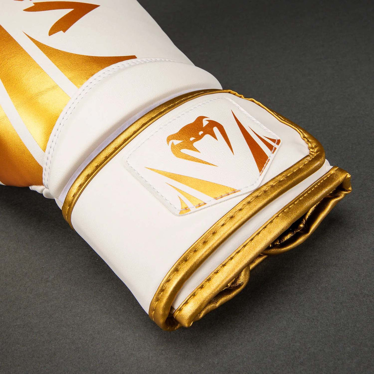 Venum Challenger 2.5 Boxing Gloves White/Gold