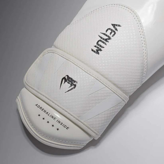 Venum Challenger 4.0 Scales Boxing Gloves Ivory