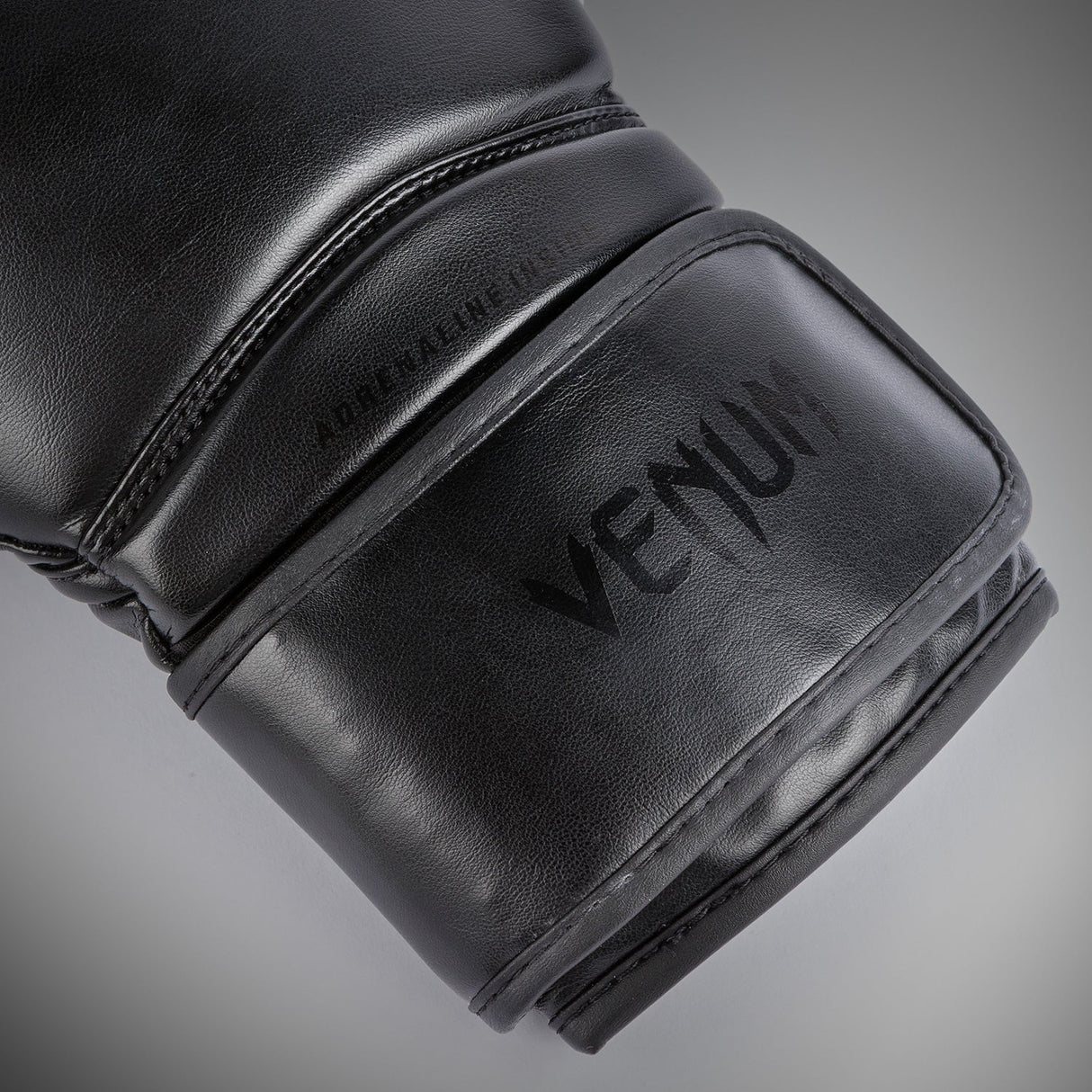 Venum Contender 1.5 Kids Boxing Gloves Black/Black - detail
