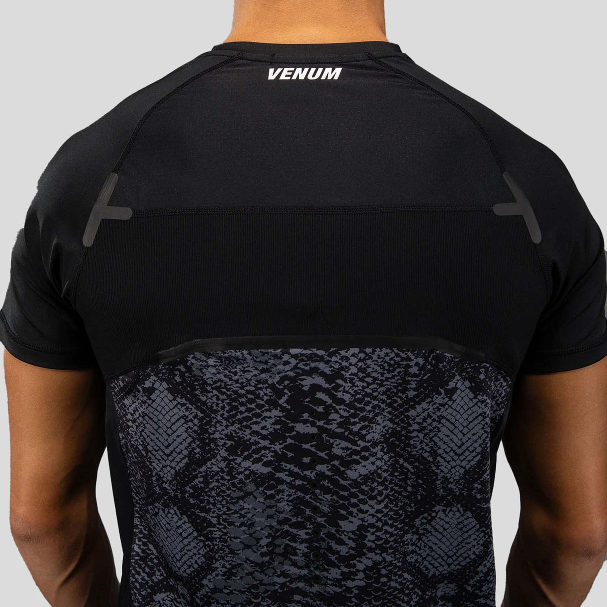 Venum G-Fit Scales Dry-Tech T-Shirt Black/Charcoal Grey