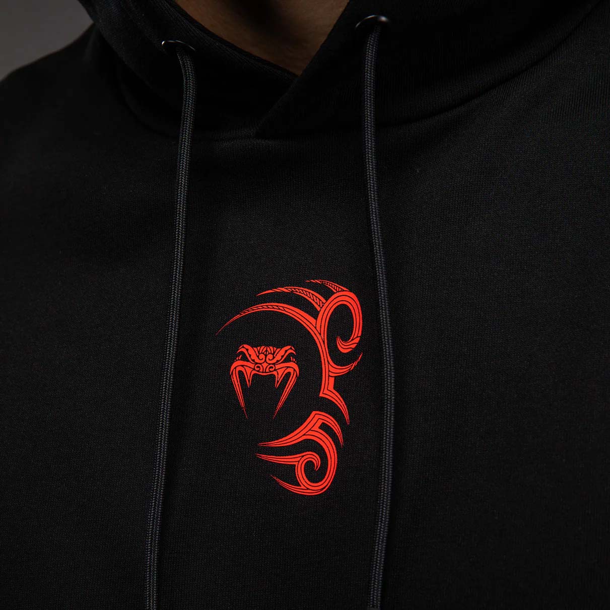 Venum x Mike Tyson Tiger Sleeveless Hoodie Deep Black/Intense Red