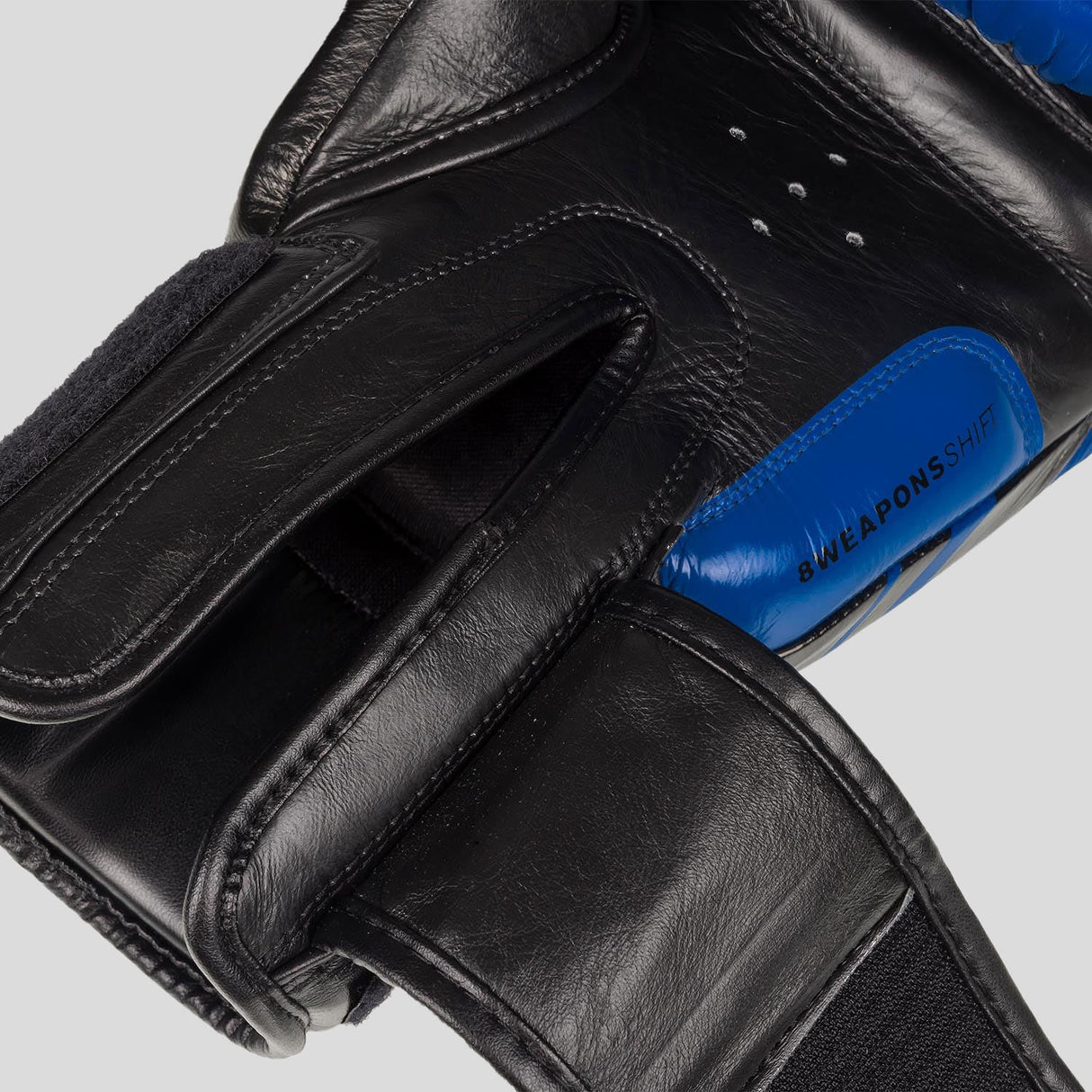 8 Weapons Shift Competition Boxing Gloves Blue/Black
