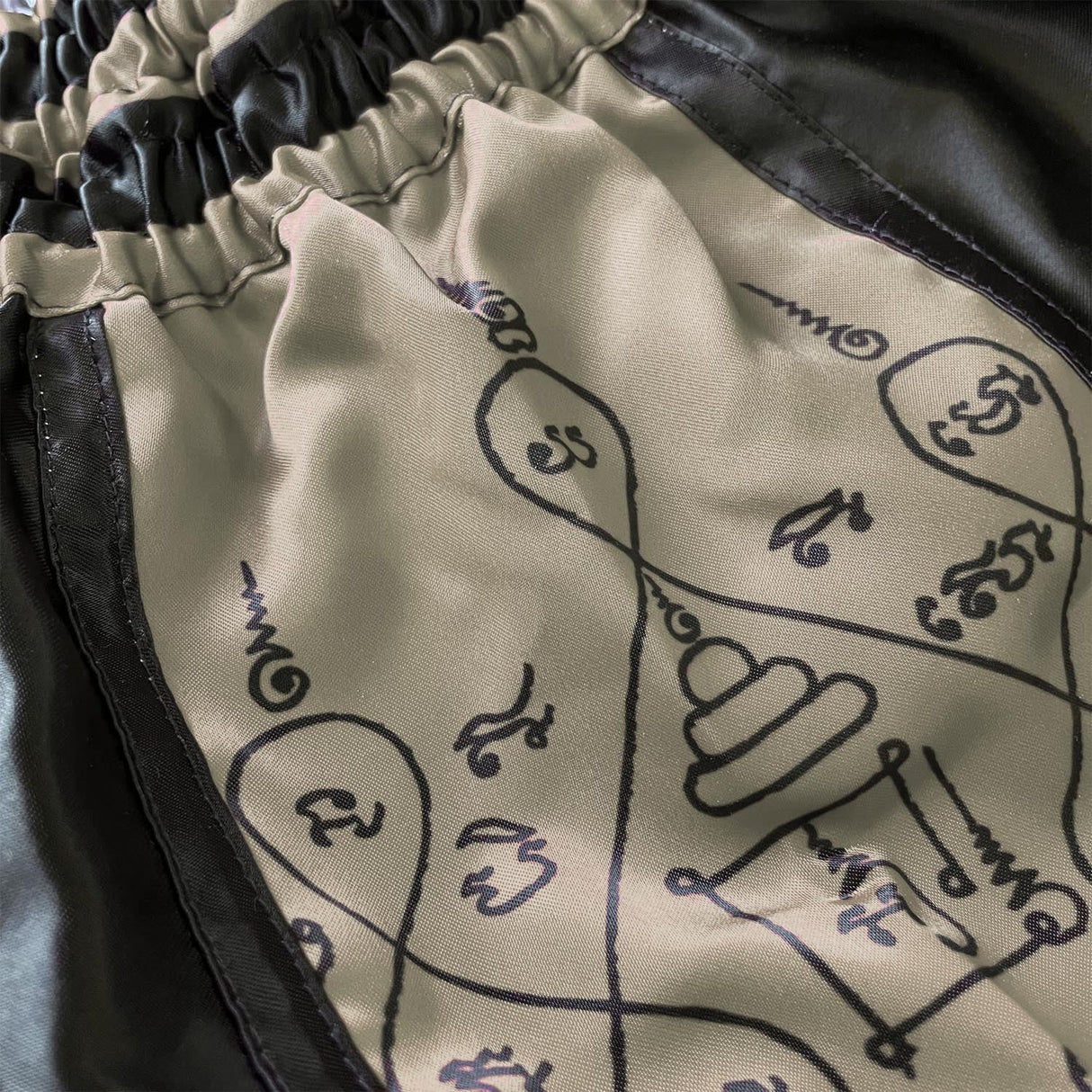 8 Weapons 8 Ways Yant 2.0 Muay Thai Shorts Black/Sand - view 7