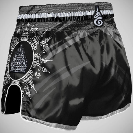 8 Weapons 8 Wege yant Muay Thai Shorts Schwarz/Silber