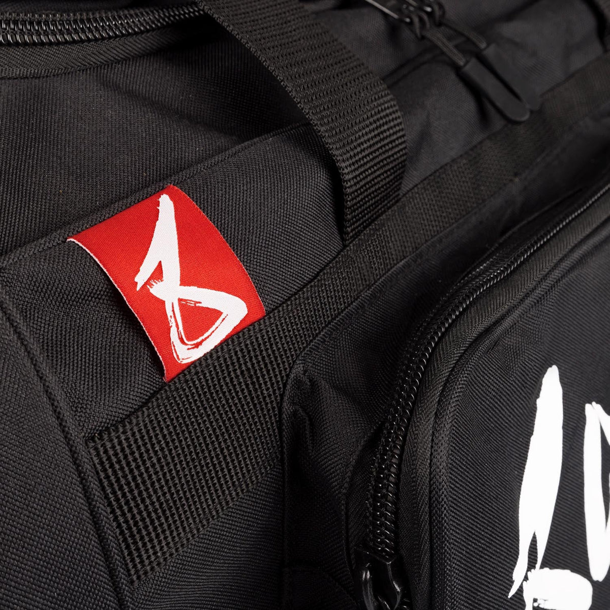 8 Weapons Sportsack schwarz/weiß