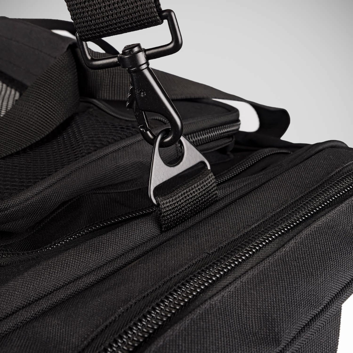 8 Weapons Sportsack schwarz/weiß