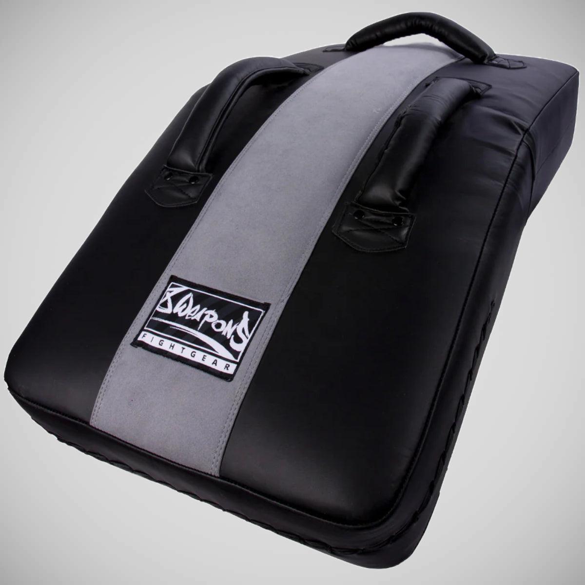 8 Weapons Strike Kick Shield Schwarz