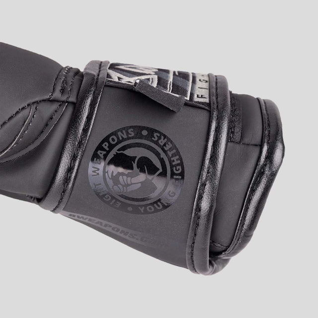 8 Weapons Unlimited 2.0 Kids Boxing Gloves Black/Black