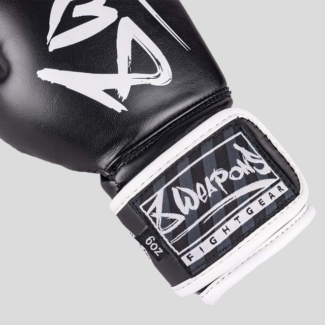 8 Weapons Unlimited 2.0 Kids Boxing Gloves Black/White