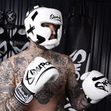 8 Weapons Unbegrenzter Kopfschutz weiß/schwarz