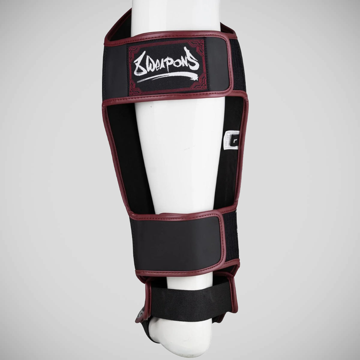 8 Weapons Sak yant Naga Shin Guards Schwarz