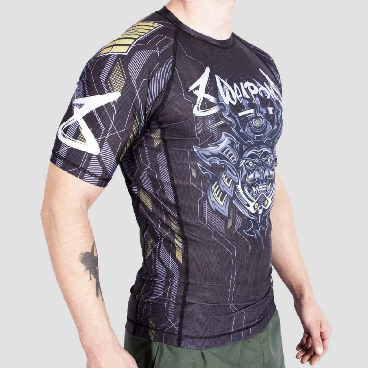 8 Оружия Samurai 2.0 Золотой короткий рукав сып