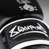 8武器sak yant big tigerボクシンググローブブラック/ブラック