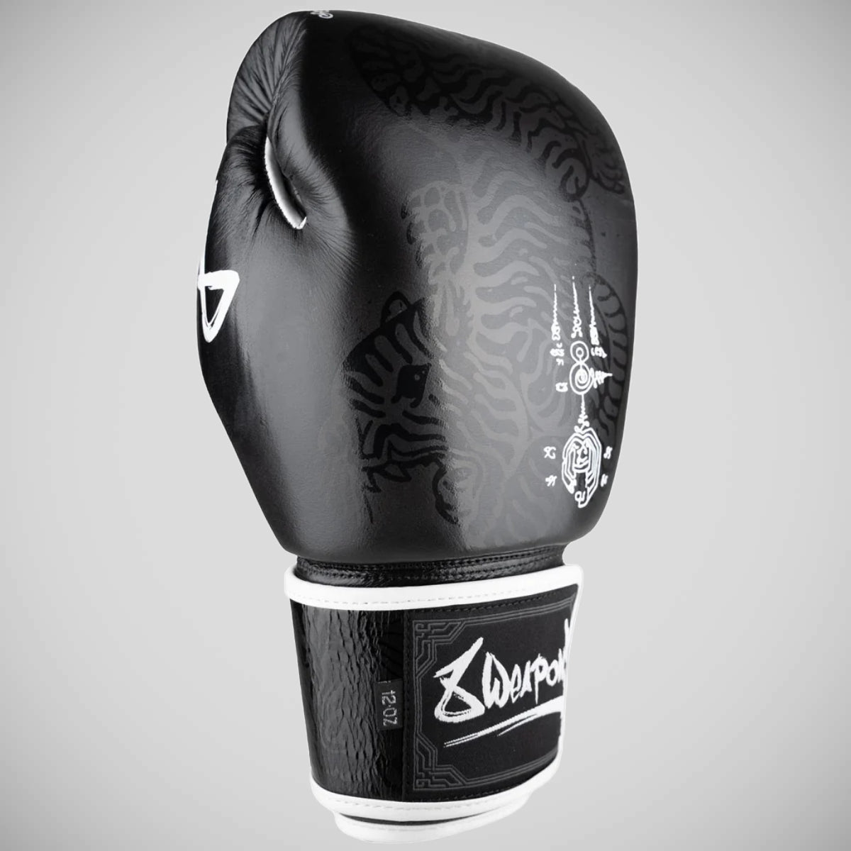 8武器sak yant big tigerボクシンググローブブラック/ブラック