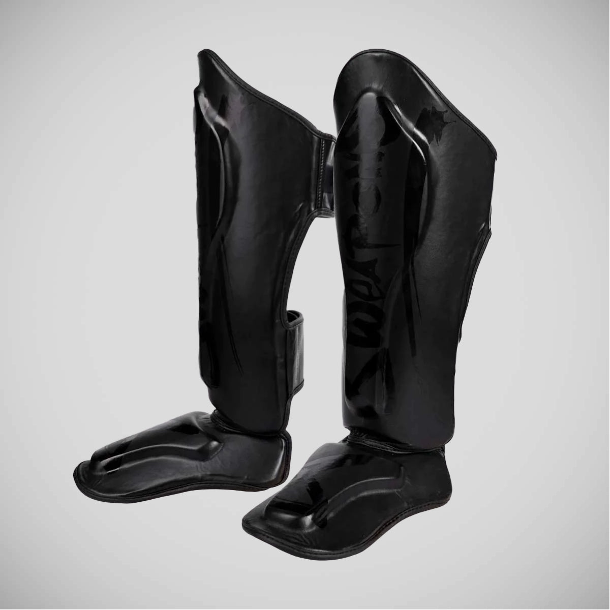 8 हथियार असीमित शिन गार्ड्स ब्लैक/ब्लैक