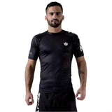 Кінгз -рейтинг виступу з коротким рукавом висипання чорний