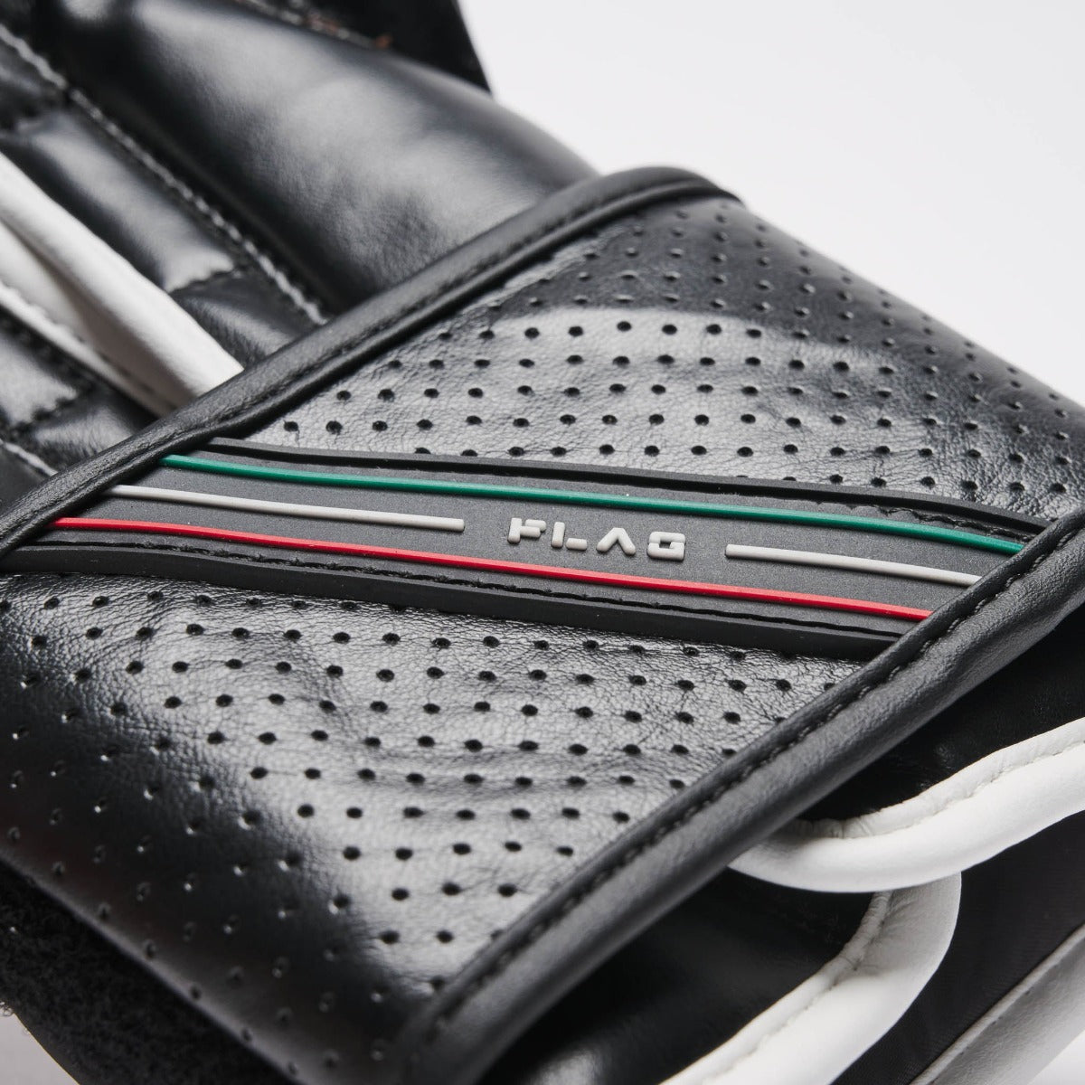 Leone Flag -Boxhandschuhe schwarz