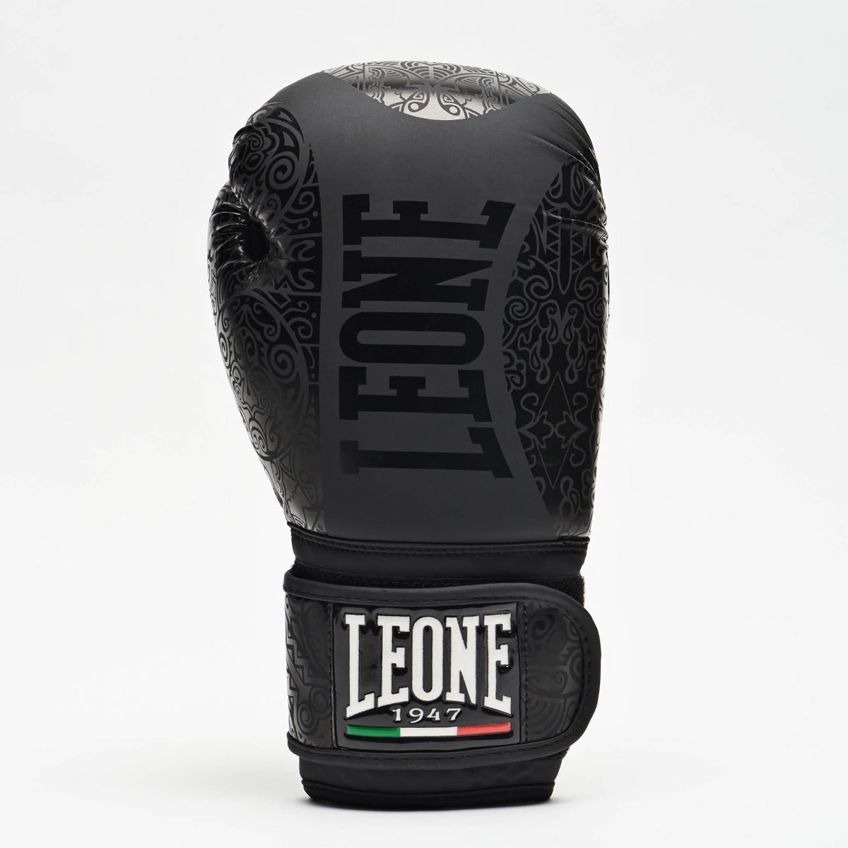 Leone 1947 Guantes de Boxeo de Muay Thai Negros, 14 oz, GN031 Leone 1947 Guantes de Boxeo de Muay Thai Negros, 14 oz, GN031