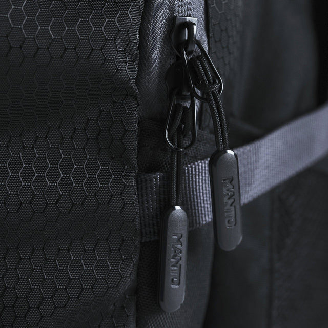 Manto Cross Back Pack Black