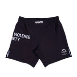 曼托学会与黑色短裤搏斗