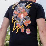 تي شيرت مانتو x يوهين أبو أوني باللون الأسود